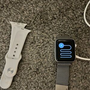 Apple Watch Series 3 Silver Mesh Band, White Sports band & Charger